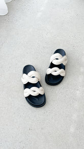 Pantone Slide - Bone Leather